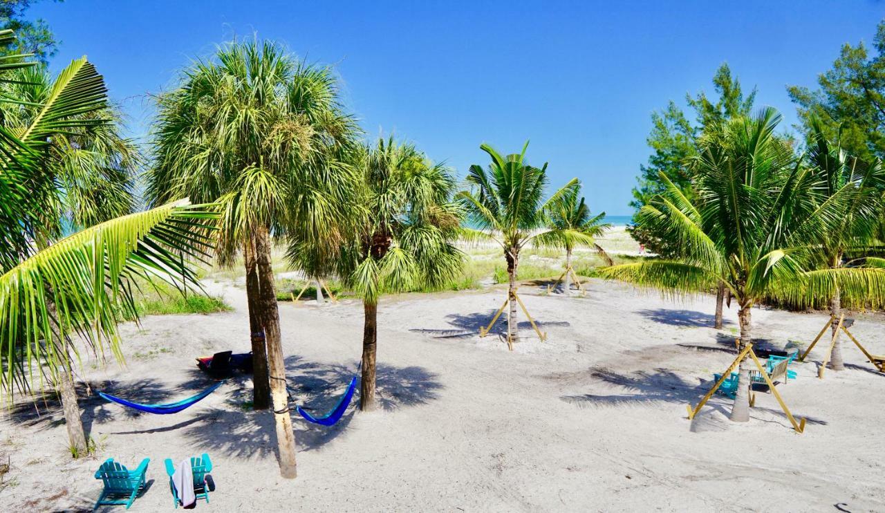 The Molloy - Treasure Island Suites & Cottages St. Pete Beach Exterior photo